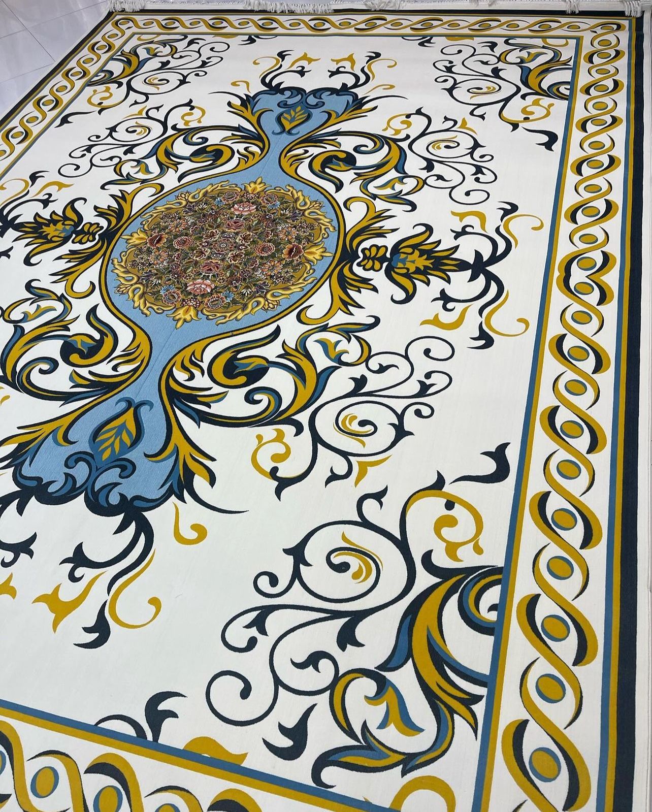 سجاد الايراني - لیدیا کرم