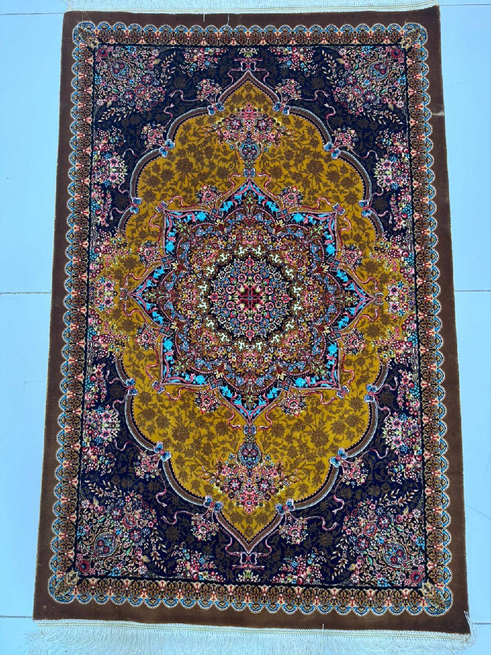 سجاد الايراني - گنجینه کد 148 طلایی